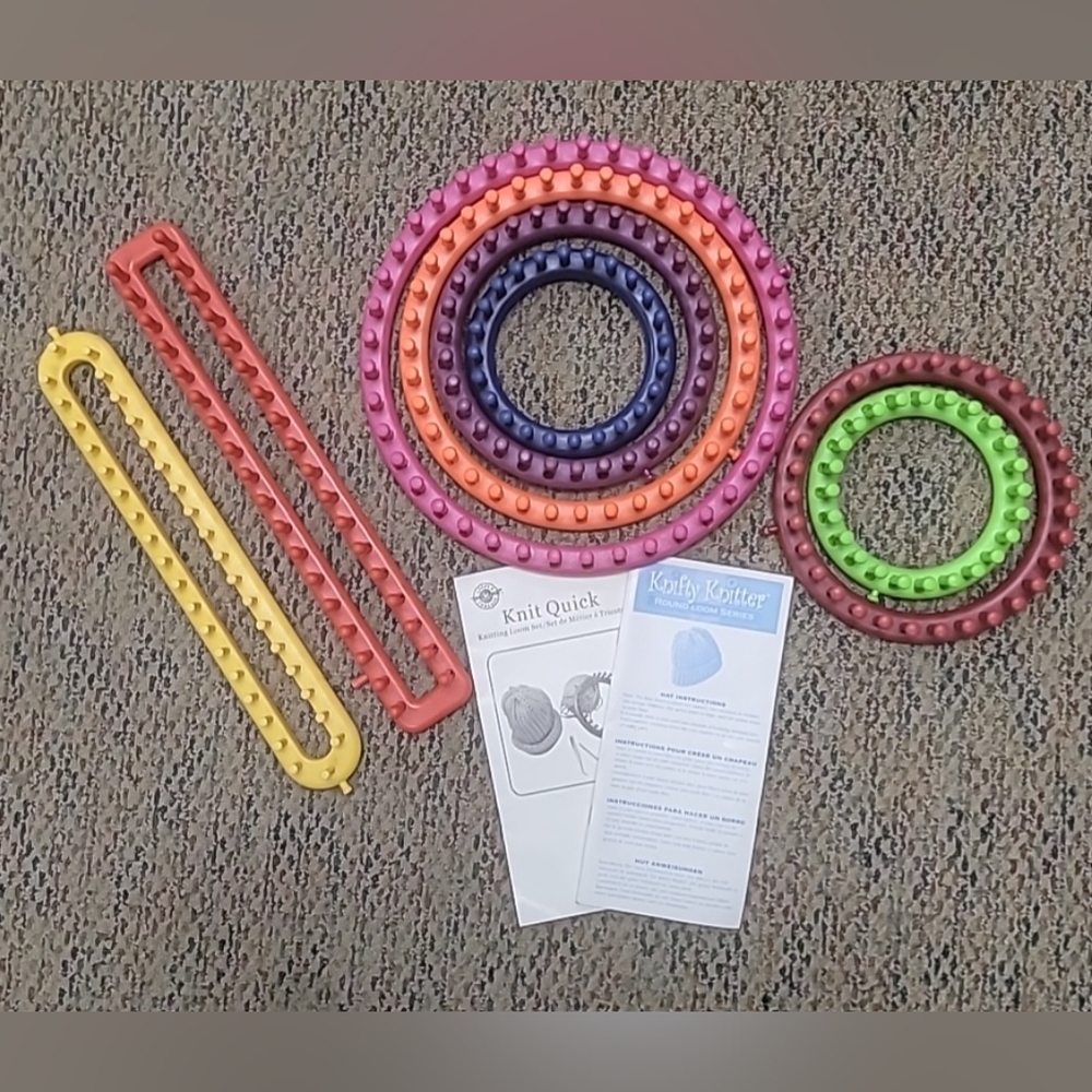 Knifty Knitter 8 Lot Set LOOMS Long & Round +book
